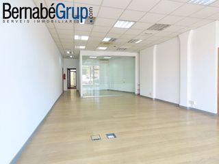 Local comercial en alquiler en Centre - Joan Prim en Granollers