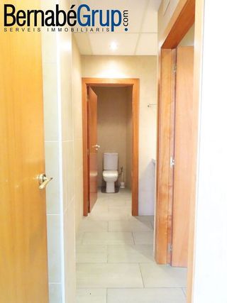 Local comercial en alquiler en Centre - Joan Prim en Granollers