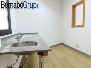 Local comercial en alquiler en Centre - Joan Prim en Granollers