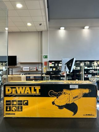 AMOLADORA DEWALT DWE496-QS