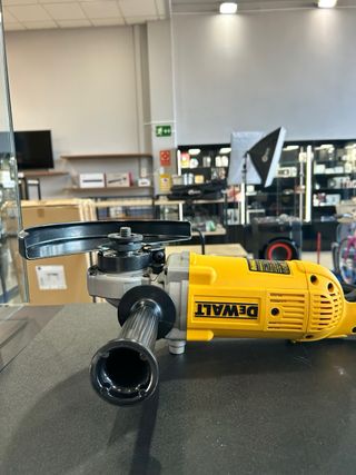 AMOLADORA DEWALT DWE496-QS