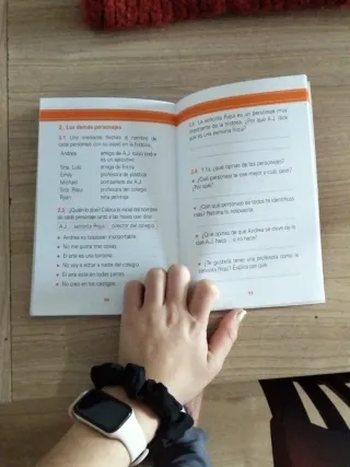 La señorita Riqui es un poco friqui