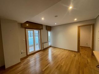 Piso en alquiler en Praza España - Casablanca en Vigo