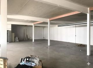 Nave industrial en alquiler en Carrús Est - Camí dels Magros en Elche