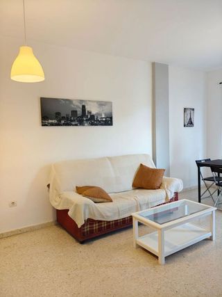 Piso en alquiler en La Granja-La Colina-Los Pastores en Algeciras