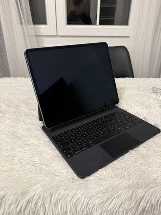 iPad Pro 12.9 5ª Gen 256GB + Teclado + Lápiz