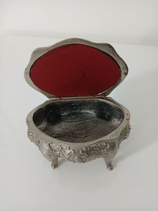 Cofanetto Portagioie Vintage in Peltro