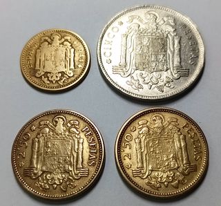 Lote 4 monedas Franco 1, 2.5, 5 Ptas. MBC