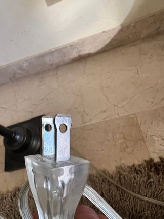 Lámpara de pie metálica y tela