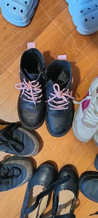 Lote Zapatillas Niño/a Talla 33