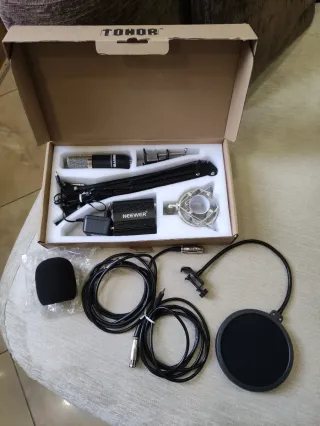 Microfono Tonor BM-700 con accessori