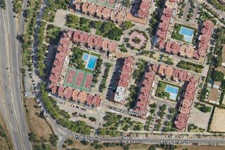 Garaje en venta en Palacio de Congresos - Urbadiez - Entrepuentes en Sevilla