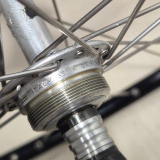 Ruedas Mavic 700” con Campagnolo Record