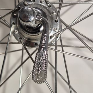 Ruedas Mavic 700” con Campagnolo Record