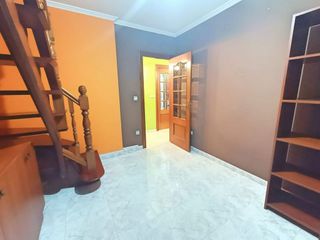 Dúplex en alquiler en A Gándara en Narón