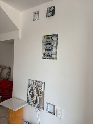 TÉCNICO DE FRÍO Y ELECTRICIDAD – SERVICIOS