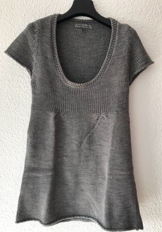 Tricot de punto y manga corta.