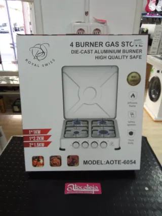 Cocina de gas Royal Swiss 4 fuegos.