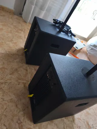 Altavoces Db technologies ES602