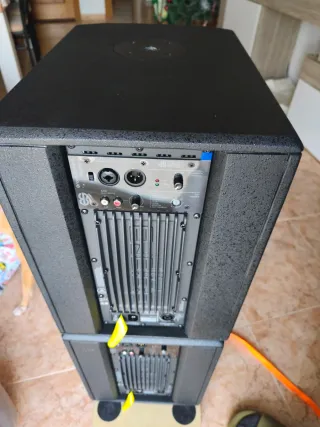 Altavoces Db technologies ES602