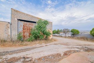 Nave industrial en venta en Loja