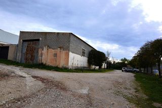 Nave industrial en venta en Loja