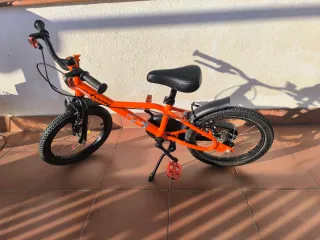 Bicicleta infantil Btwin naranja