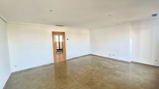 Ático en alquiler en Ciutat Universitària en Elche