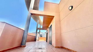 Ático en alquiler en Ciutat Universitària en Elche