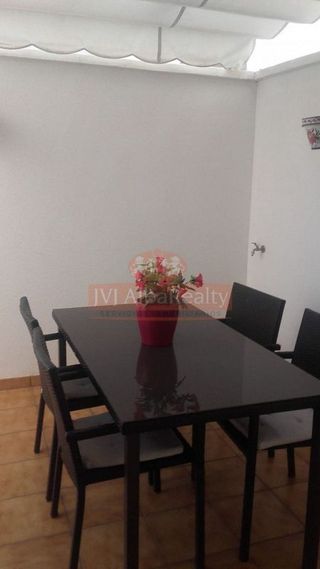 Casa adosada en alquiler en Hermanos Falcó - Sepulcro Bolera en Albacete