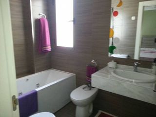 Casa adosada en alquiler en Hermanos Falcó - Sepulcro Bolera en Albacete