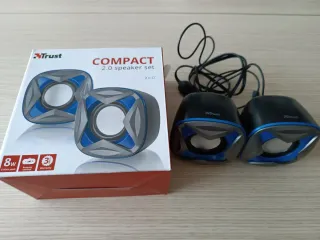 Altavoces Trust Compact 2.0 Xilo