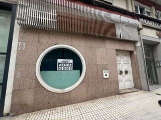 Local comercial en venta en Inmobiliaria - Barreda en Torrelavega