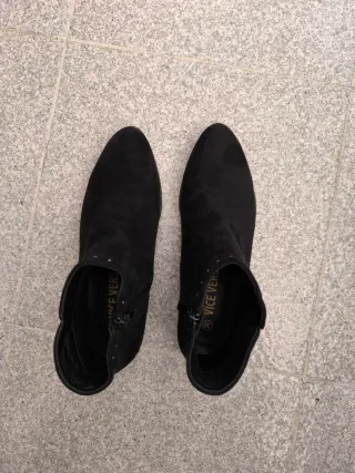 Botines negros mujer