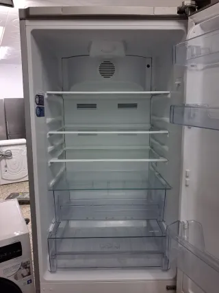 Nevera Beko con garantía + transporte