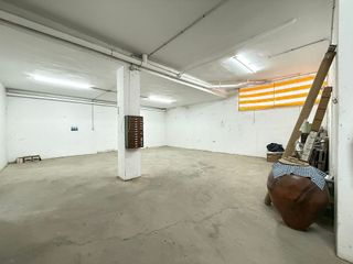 Local comercial en venta en Caspe