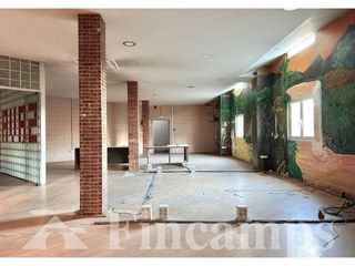 Nave industrial en alquiler en Eixample - Sant Oleguer en Sabadell