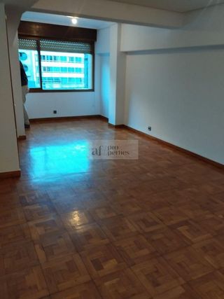 Piso en alquiler en Areal – Zona Centro en Vigo