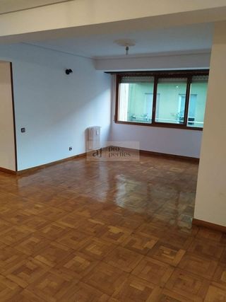 Piso en alquiler en Areal – Zona Centro en Vigo