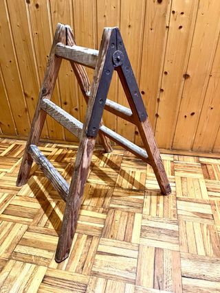 Escalera Antigua Pequeña Madera