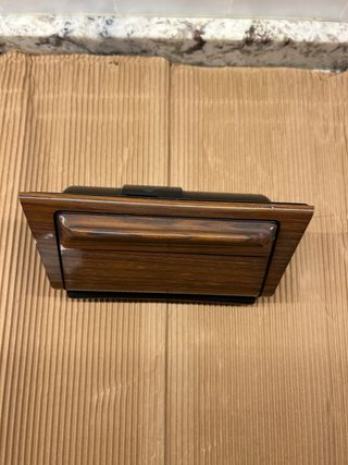 Cenicero Mercedes W124 Madera