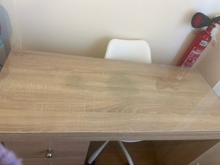 Mide  1 , 8 mm de. Largo y ancho 41 cm 8