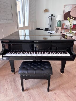 Piano de cola Steinway & Sons M Negro