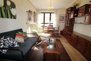 Piso en alquiler en Parque del Oeste - Olivares en Oviedo