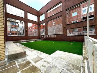 Local comercial en venta en Rosa Luxemburgo en San Sebastián de los Reyes