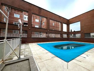 Local comercial en venta en Rosa Luxemburgo en San Sebastián de los Reyes