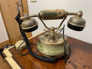 Teléfono Vintage Mármol Verde y Dorado