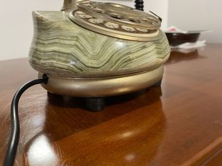 Teléfono Vintage Mármol Verde y Dorado