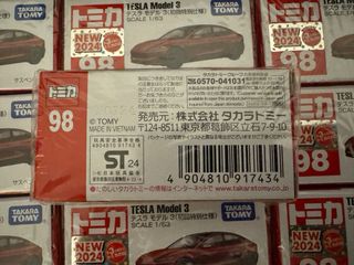 Tomika Tesla Model 3 red edition Takara Tomy