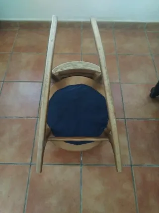 Mecedora vintage madera y tela